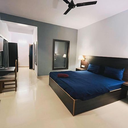 14 Magic Pods Hotel Morjim Bagian luar foto