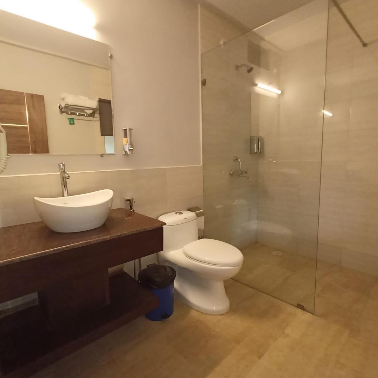 14 Magic Pods Hotel Morjim Bagian luar foto